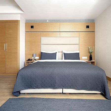 Merlin Hotel Istanbul Exterior photo