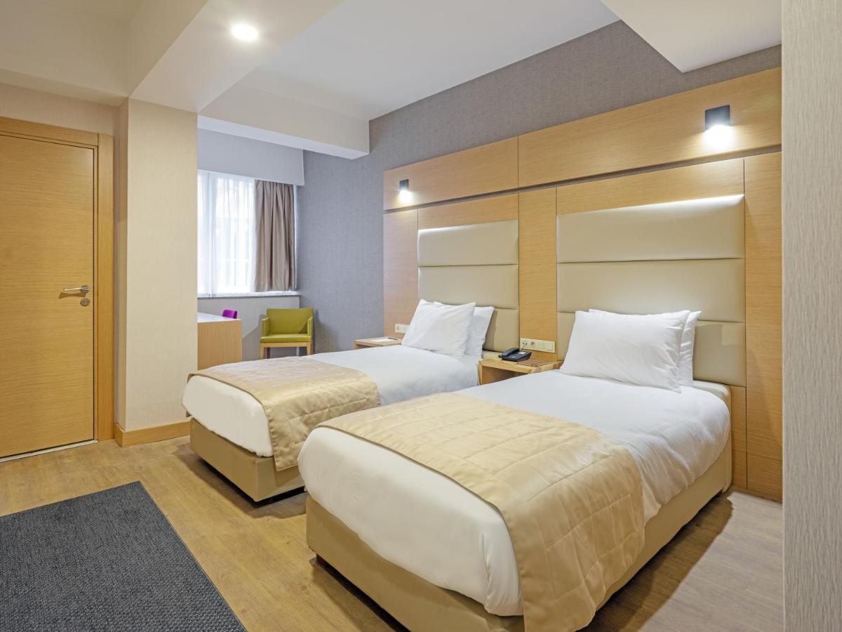 Merlin Hotel Istanbul Exterior photo