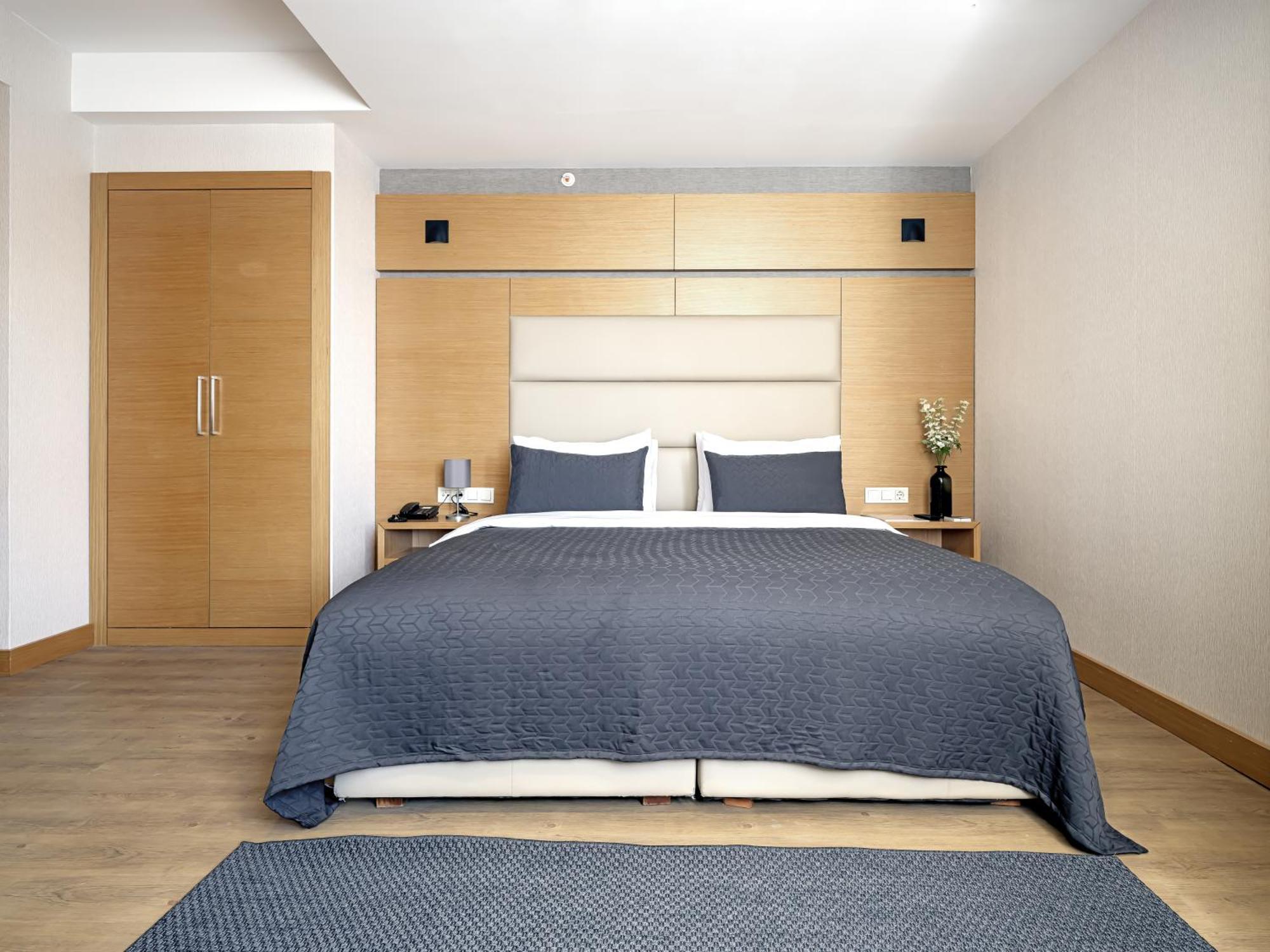Merlin Hotel Istanbul Exterior photo